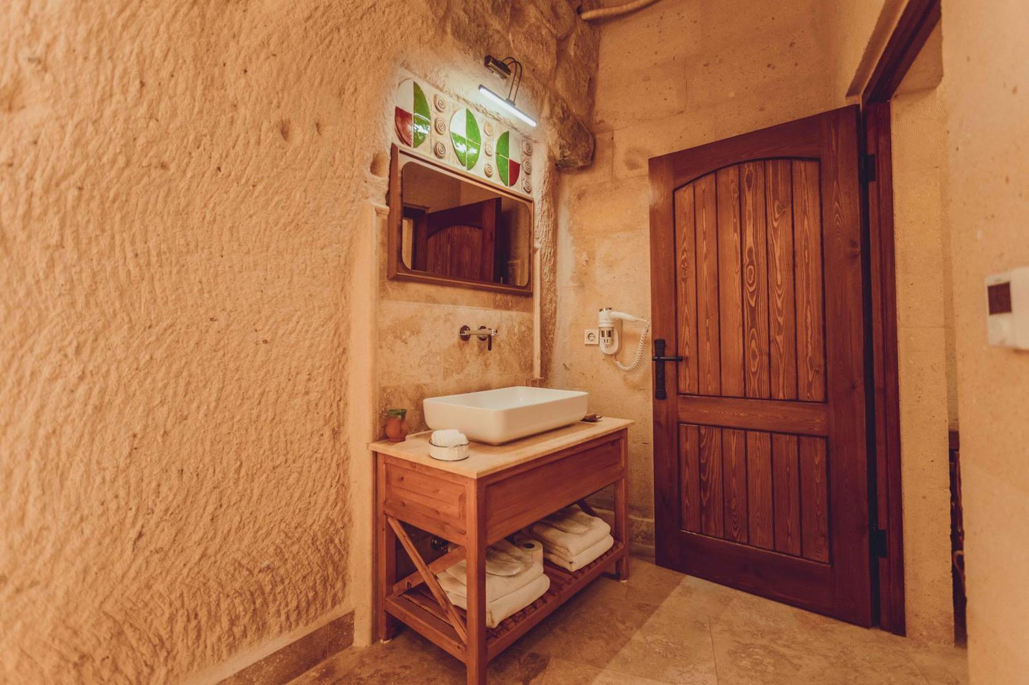 Peristyle Cave Cappadocia- Special Class Uchisar Exterior photo